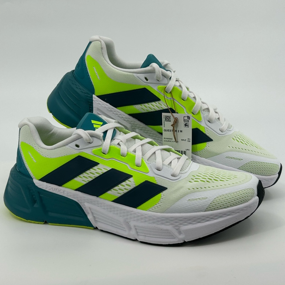 New In Box Men's ADIDAS Questar 2 M Shoe White/Arctic Night/Lucid Size 10